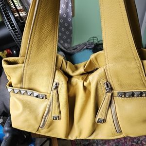 B Makowsky handbag. Gently used